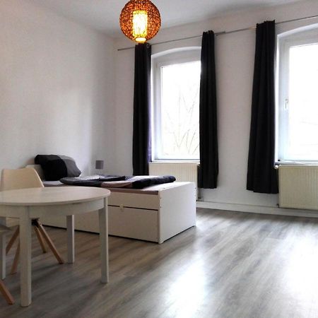 Monteurwohnung Bei Nina Zeitz Εξωτερικό φωτογραφία