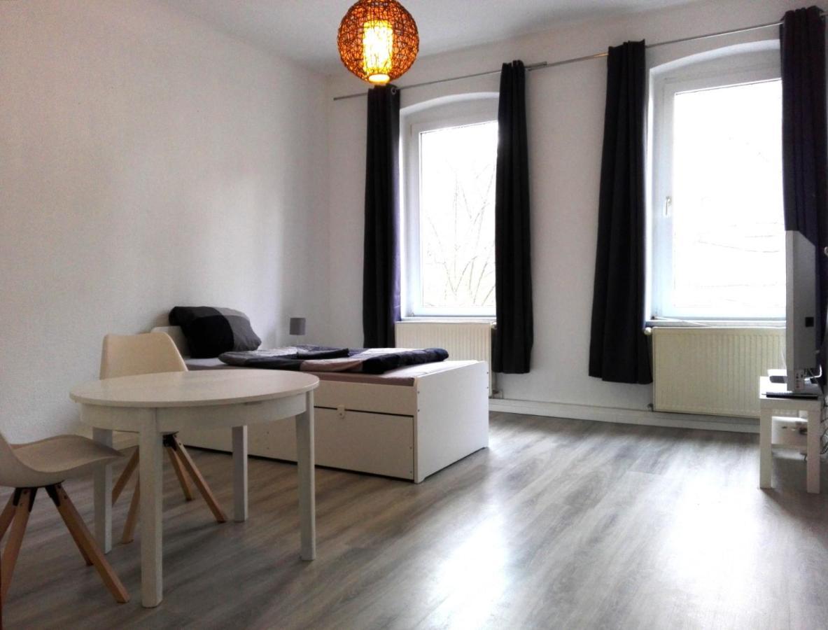 Monteurwohnung Bei Nina Zeitz Εξωτερικό φωτογραφία